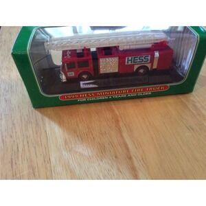 1999 Hess Miniature Fire Truck Brand New